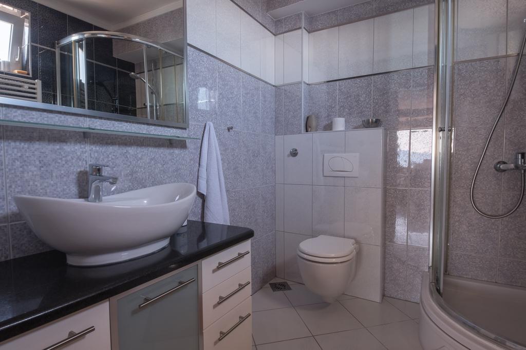 Apartamento Private Penthouse Djurasevic Sveti Stefan Exterior foto